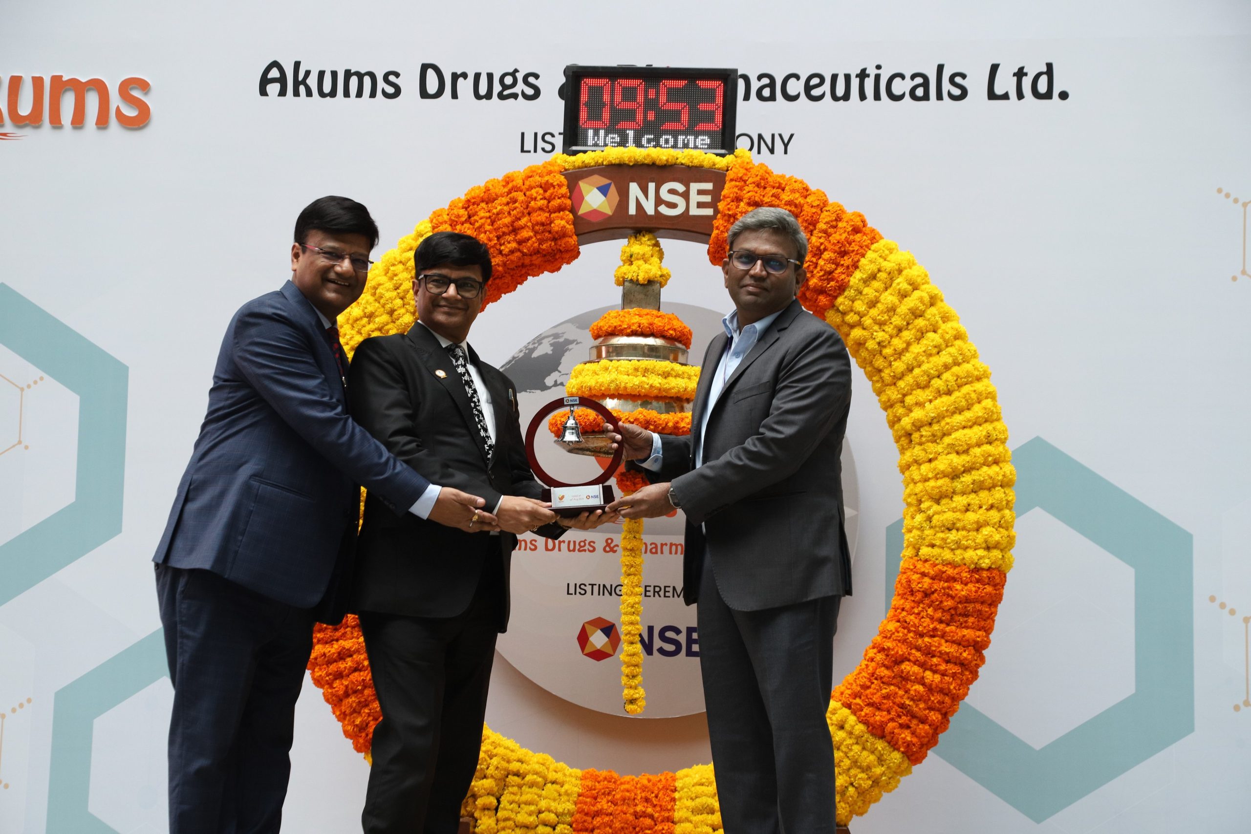 You are currently viewing Akums Drugs haceuticals Lt LIS Me Go ONY NSE LISTING CEREM